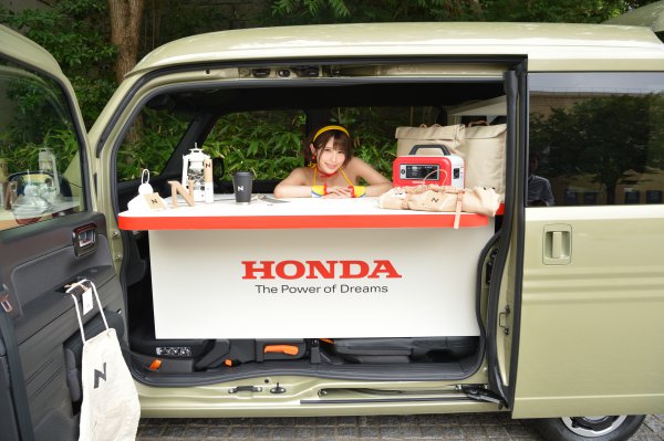 超便利なのに、センターピラーレスドアがなかなか広がらない理由