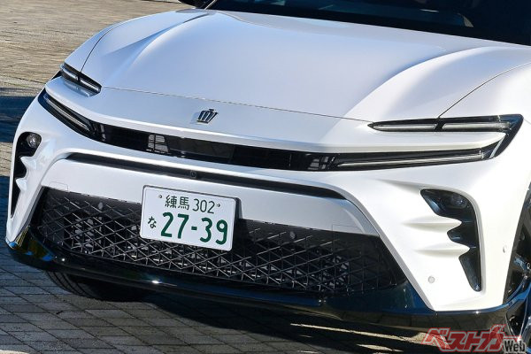 クロスオーバーからは段違いのデキ!!　クラウンスポーツは21インチでもしなやか足に!?　デザインもカッコ良すぎた